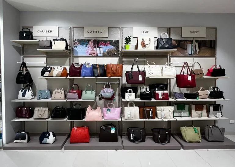 Bag and accessory display wall