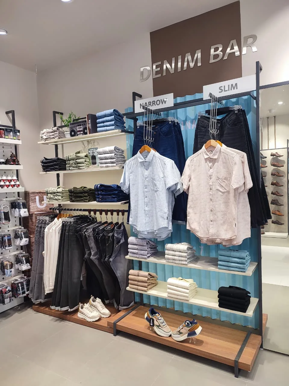 Red Chief retail project - Denim display